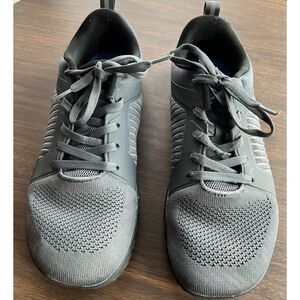 Whitin barefoot trial-running shoes in light grey. Size 42.